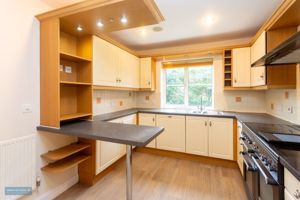 Kitchen- click for photo gallery